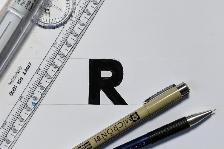 How to draw a letter R