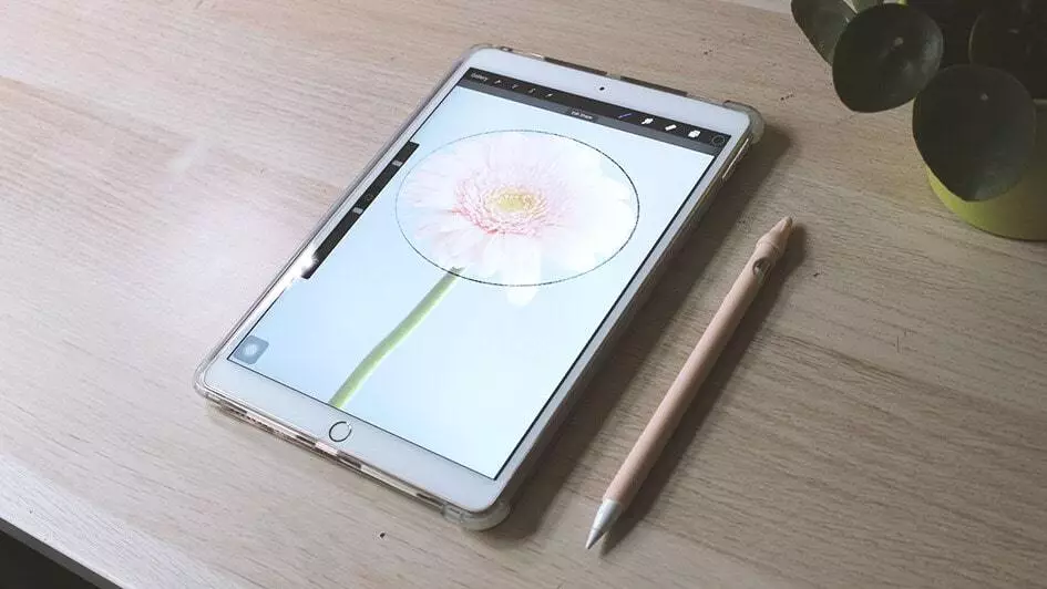 2019-04-03 09.53.38 How to create watercolor flowers - Lettering Daily