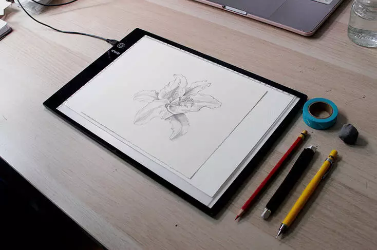 2019-04-03 13.04.04 How to create watercolor flowers - Lettering Daily