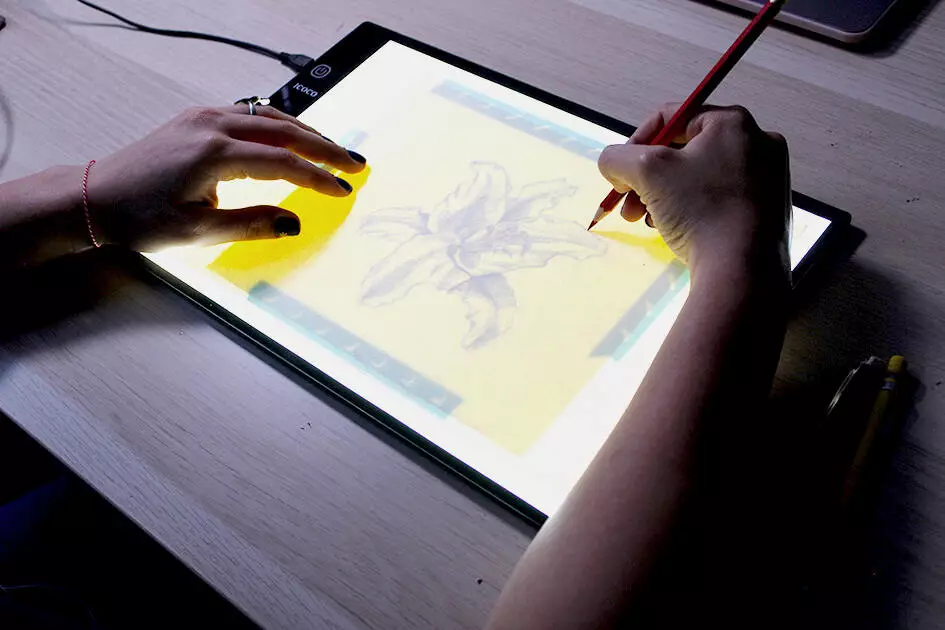 2019-04-03 13.08.01 How to create watercolor flowers - Lettering Daily