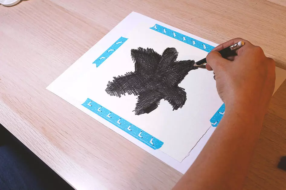 2019-04-03 13.47.56 How to create watercolor flowers - Lettering Daily