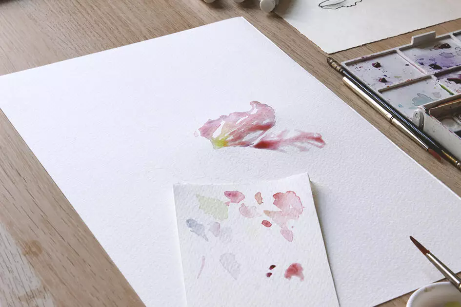 2019-04-04 09.52.43 How to create watercolor flowers - Lettering Daily