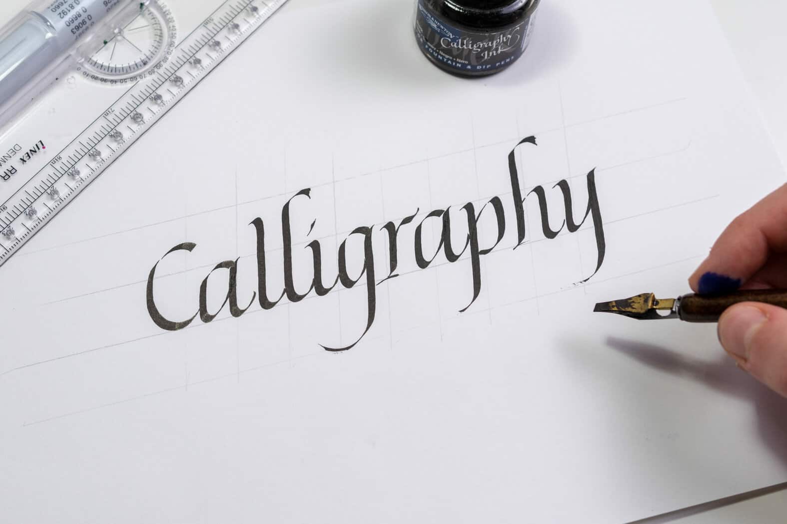 10 Calligraphy Styles For Beginners Lettering Daily